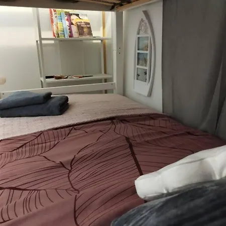 Delightful Tiny River-view Dovolenkový dom Samorin