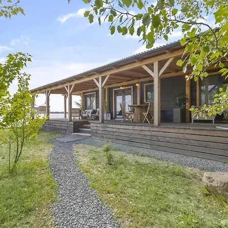 Delightful Tiny River-view * Шаморин