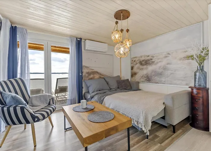 Delightful Tiny River-view *